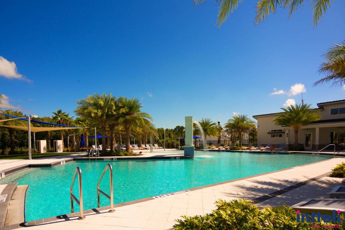 Popular attractions Area Nearby Property