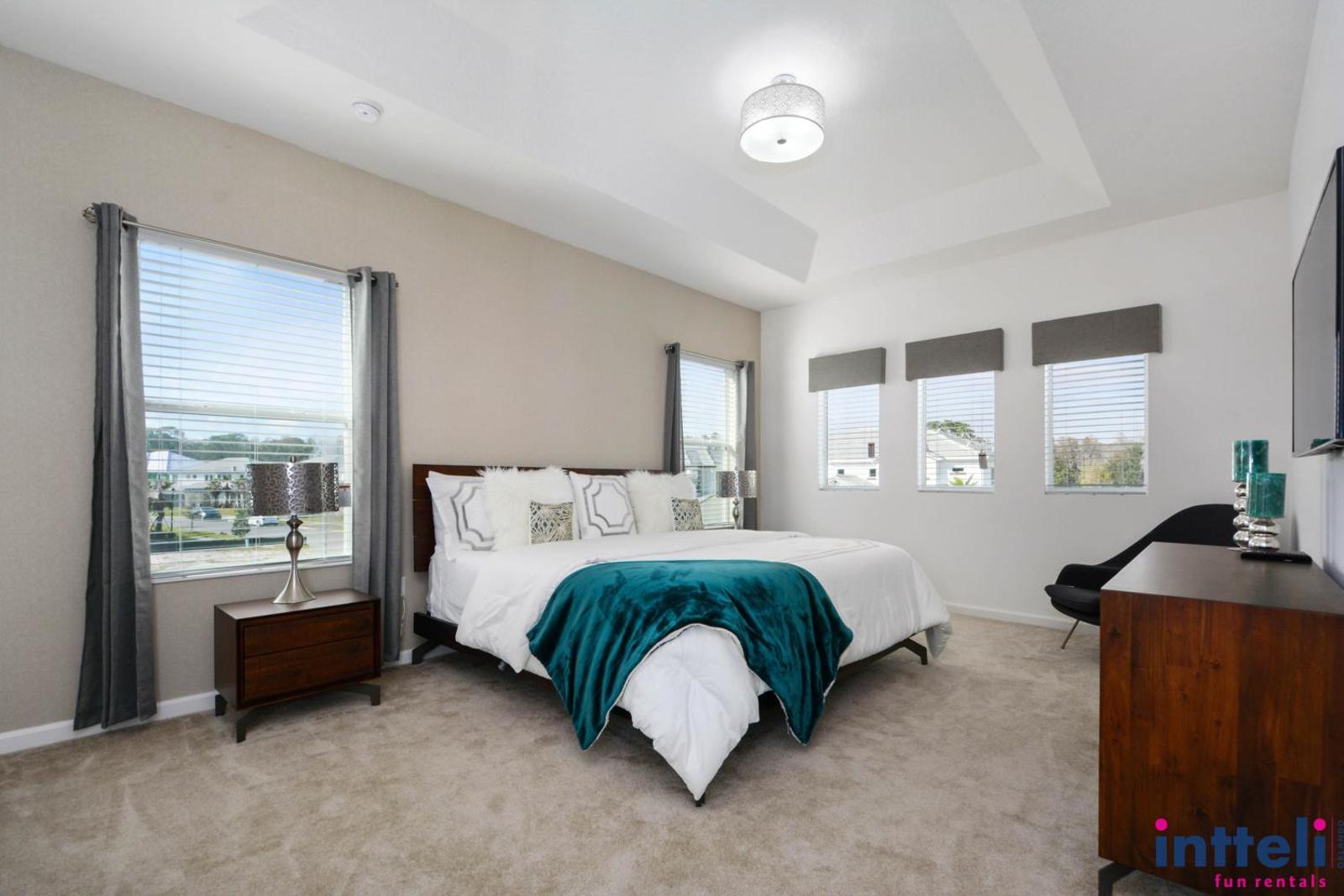 Stunning Vacation Home SO3890 Main image 1